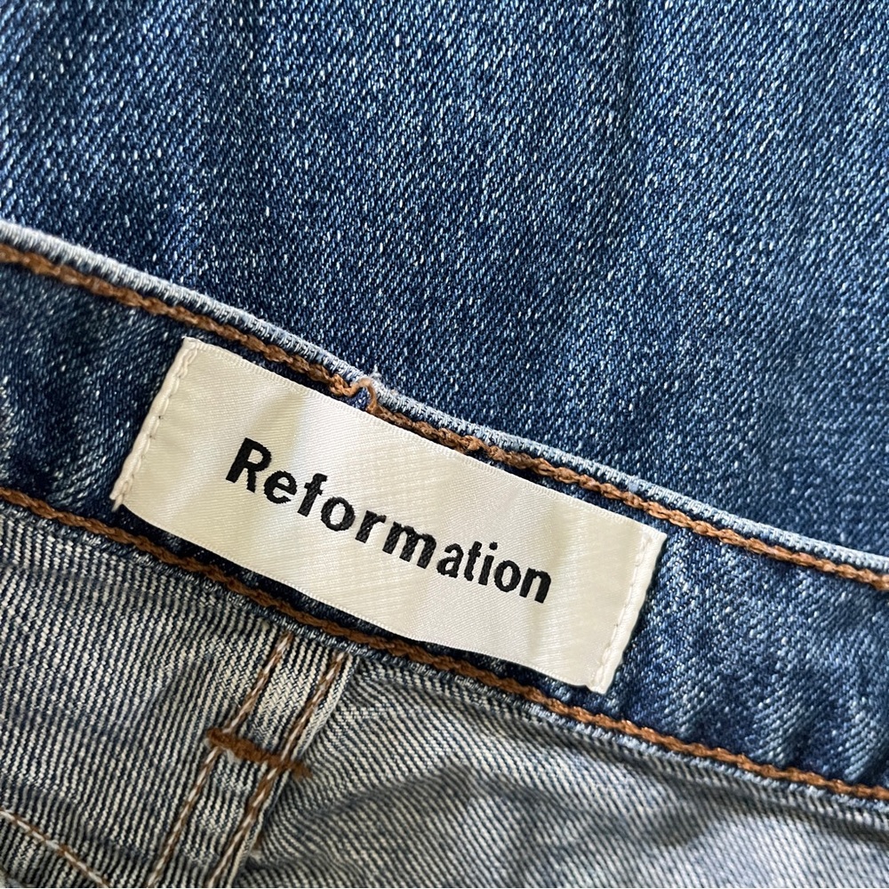 SOLD⭐️SOLD⭐️Reformation 70s Stud Jean High Waisted Crop Baltic Wash Jeans 25 - Picture 5 of 10